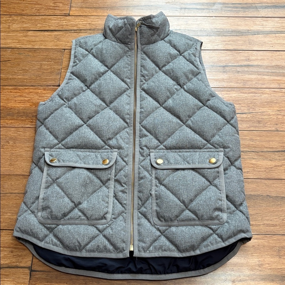 J Crew Womens Excursion Quilted Down Vest Pockets Full Zip Size Small Gray